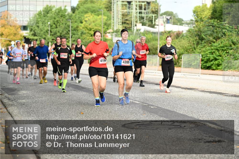 06.09.2026 - CURREX Alsterlauf Dr. Thomas Lammeyer http://msf.ph/oto/10141621 06.09.2026 10:10:38 Laufen 2789, 3614, 5966, 419, 4205, 5965, 3627 meine-sportfotos.de