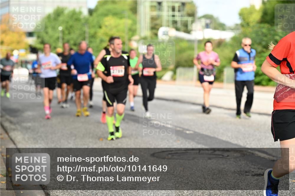 06.09.2026 - CURREX Alsterlauf Dr. Thomas Lammeyer http://msf.ph/oto/10141649 06.09.2026 10:10:41 Laufen  meine-sportfotos.de