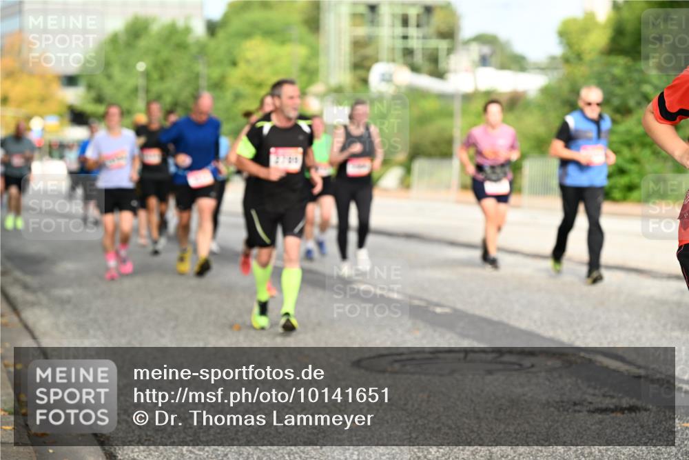 06.09.2026 - CURREX Alsterlauf Dr. Thomas Lammeyer http://msf.ph/oto/10141651 06.09.2026 10:10:41 Laufen  meine-sportfotos.de