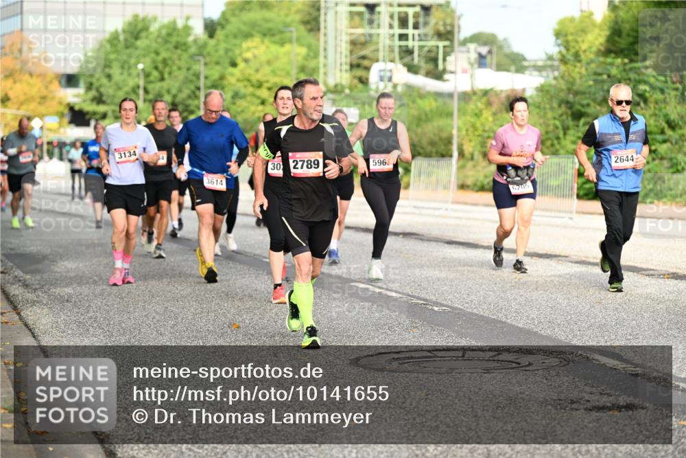 06.09.2026 - CURREX Alsterlauf Dr. Thomas Lammeyer http://msf.ph/oto/10141655 06.09.2026 10:10:42 Laufen 3134, 3614, 30, 2789, 5964, 2644, 6205 meine-sportfotos.de
