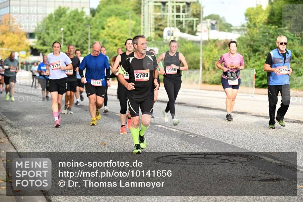 06.09.2026 - CURREX Alsterlauf Dr. Thomas Lammeyer http://msf.ph/oto/10141656 06.09.2026 10:10:42 Laufen 3134, 3614, 2789, 5966, 644 meine-sportfotos.de