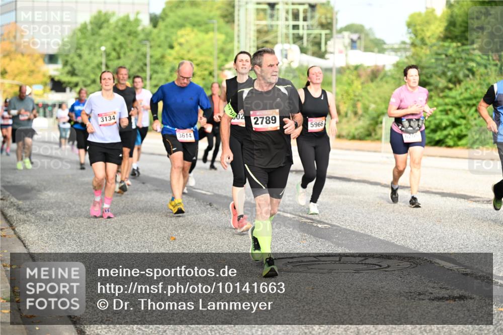 06.09.2026 - CURREX Alsterlauf Dr. Thomas Lammeyer http://msf.ph/oto/10141663 06.09.2026 10:10:42 Laufen 3134, 3614, 02, 2789, 5966 meine-sportfotos.de