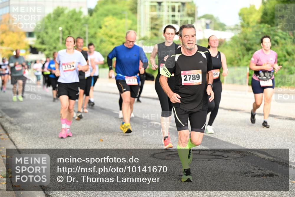 06.09.2026 - CURREX Alsterlauf Dr. Thomas Lammeyer http://msf.ph/oto/10141670 06.09.2026 10:10:43 Laufen 3134, 3614, 2789, 66 meine-sportfotos.de
