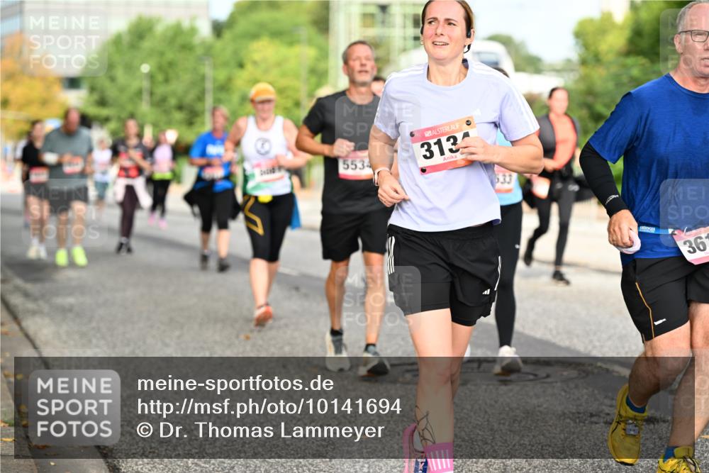 06.09.2026 - CURREX Alsterlauf Dr. Thomas Lammeyer http://msf.ph/oto/10141694 06.09.2026 10:10:46 Laufen 5534, 313, 533, 36 meine-sportfotos.de