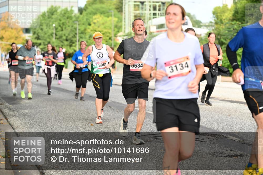 06.09.2026 - CURREX Alsterlauf Dr. Thomas Lammeyer http://msf.ph/oto/10141696 06.09.2026 10:10:46 Laufen 8081, 5534, 3134 meine-sportfotos.de