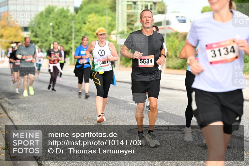 06.09.2026 - CURREX Alsterlauf Dr. Thomas Lammeyer http://msf.ph/oto/10141703 06.09.2026 10:10:47 Laufen 8081, 5534, 3134 meine-sportfotos.de
