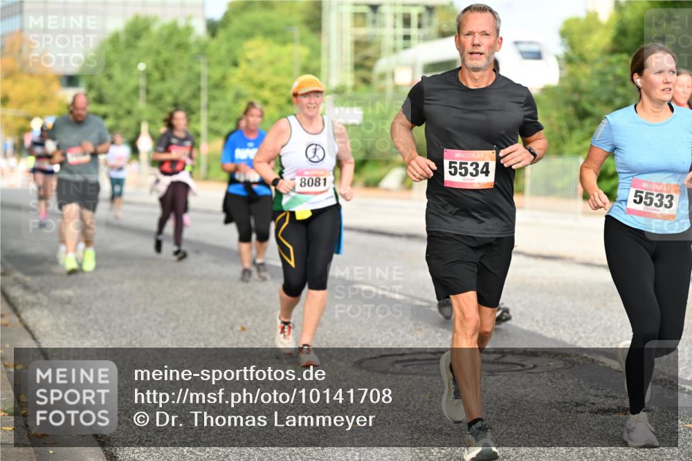 06.09.2026 - CURREX Alsterlauf Dr. Thomas Lammeyer http://msf.ph/oto/10141708 06.09.2026 10:10:47 Laufen 8081, 5534, 5533 meine-sportfotos.de