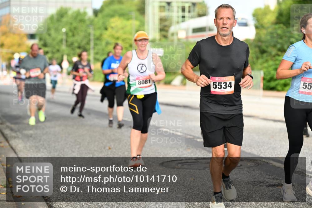 06.09.2026 - CURREX Alsterlauf Dr. Thomas Lammeyer http://msf.ph/oto/10141710 06.09.2026 10:10:47 Laufen 8081, 5534, 55 meine-sportfotos.de