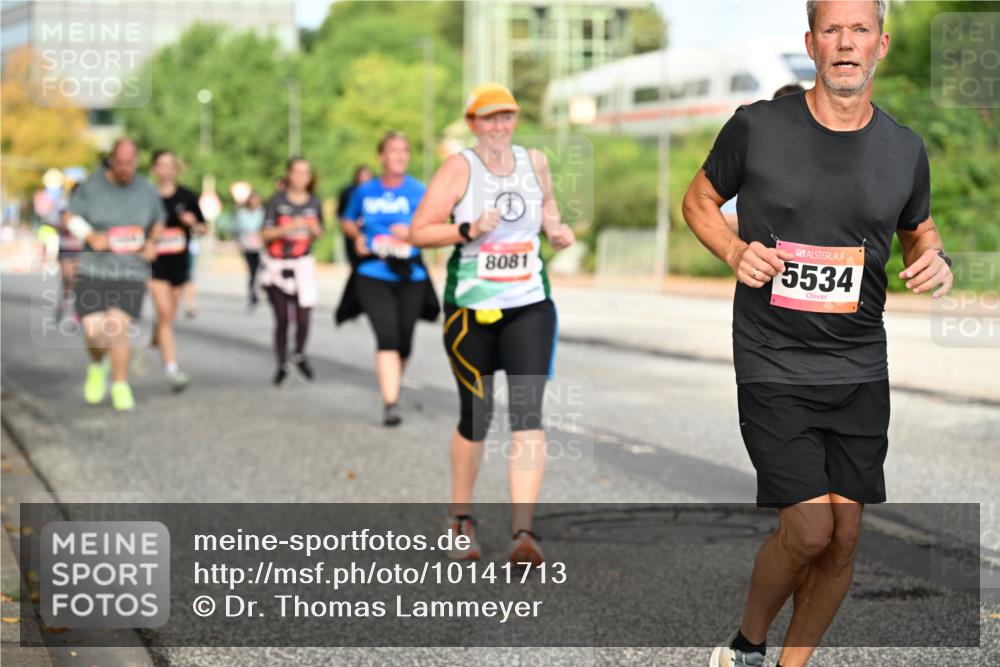06.09.2026 - CURREX Alsterlauf Dr. Thomas Lammeyer http://msf.ph/oto/10141713 06.09.2026 10:10:48 Laufen 8081, 5534 meine-sportfotos.de