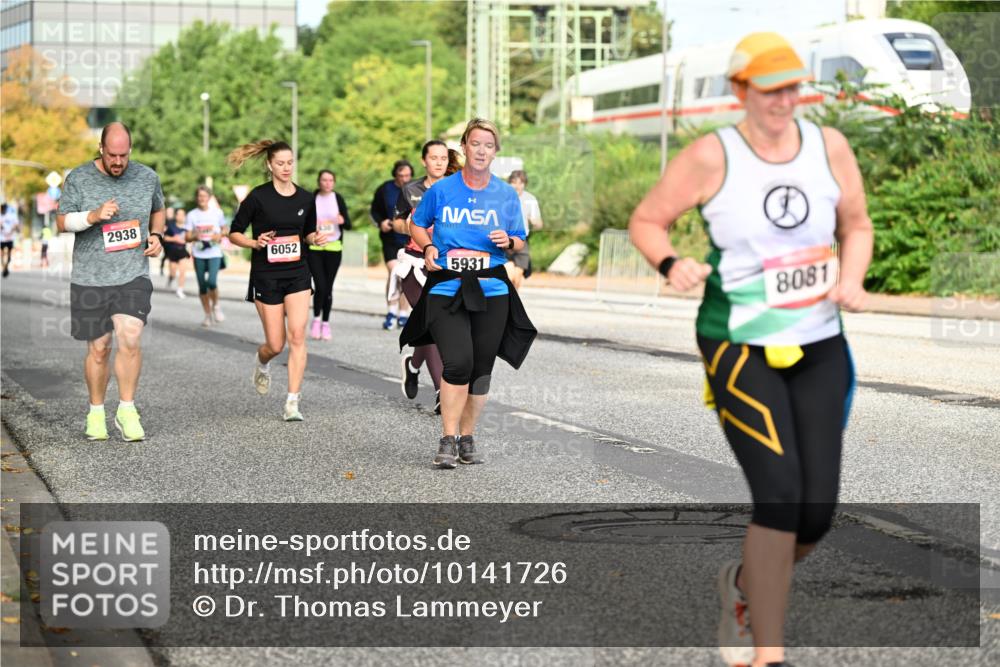 06.09.2026 - CURREX Alsterlauf Dr. Thomas Lammeyer http://msf.ph/oto/10141726 06.09.2026 10:10:49 Laufen 2938, 6052, 5931, 8081 meine-sportfotos.de