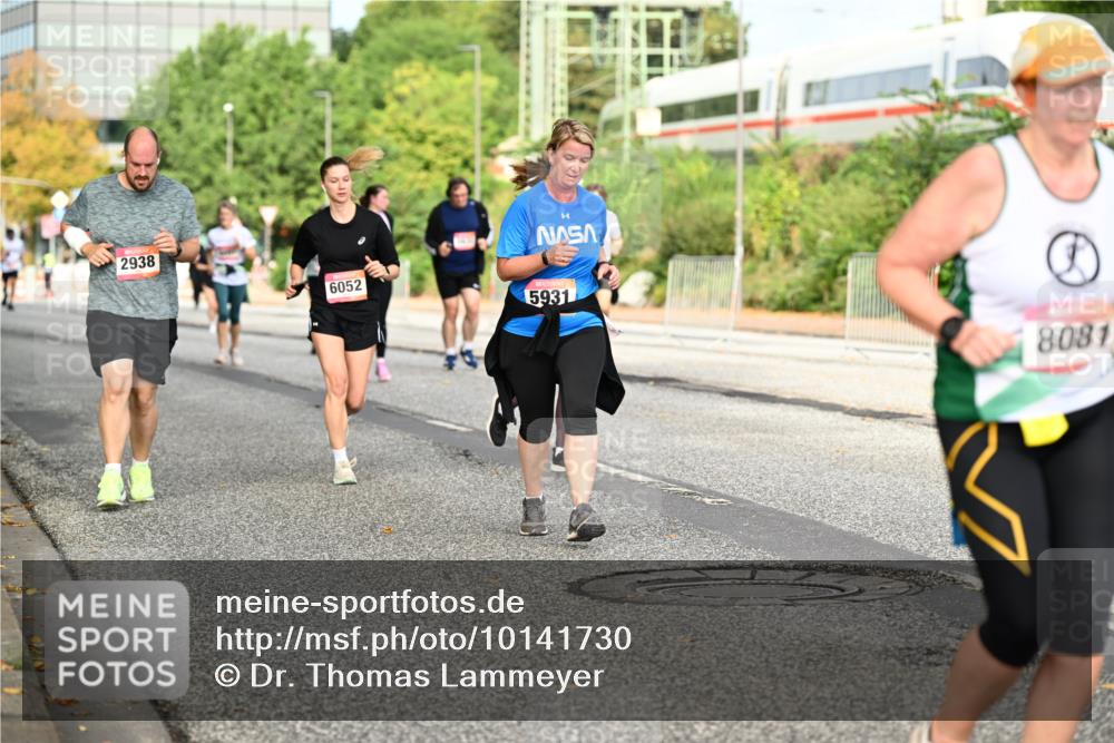 06.09.2026 - CURREX Alsterlauf Dr. Thomas Lammeyer http://msf.ph/oto/10141730 06.09.2026 10:10:49 Laufen 2938, 6052, 5931, 8081 meine-sportfotos.de