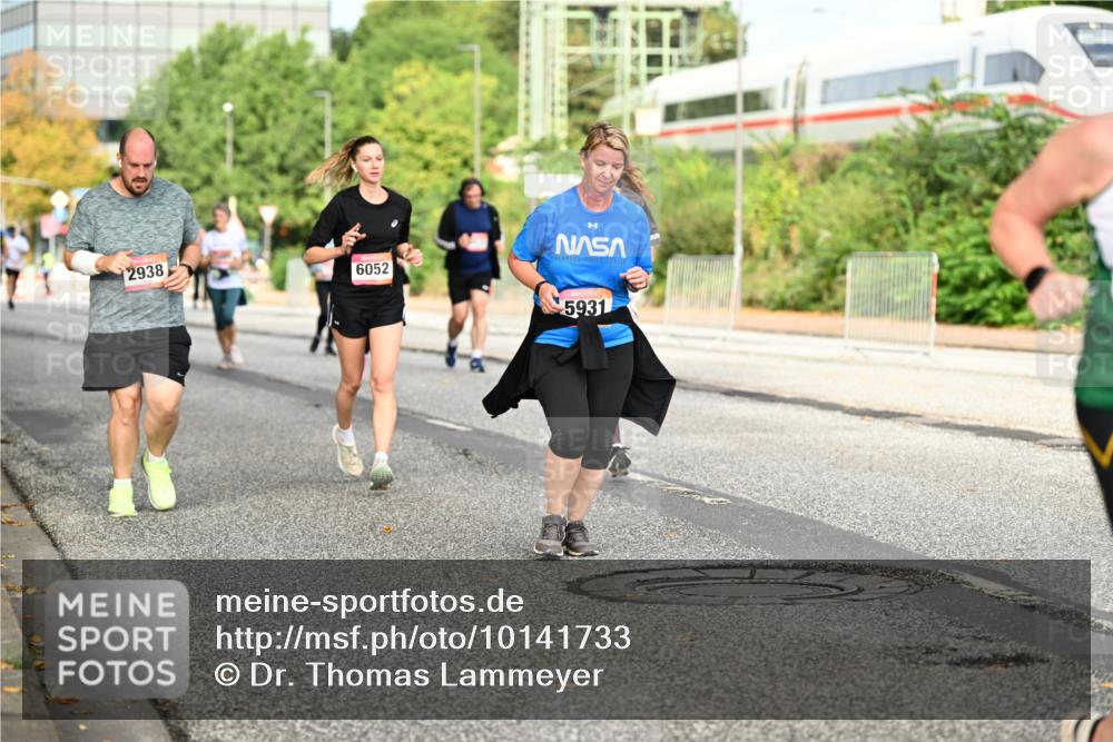 06.09.2026 - CURREX Alsterlauf Dr. Thomas Lammeyer http://msf.ph/oto/10141733 06.09.2026 10:10:50 Laufen 2938, 6052, 5931 meine-sportfotos.de