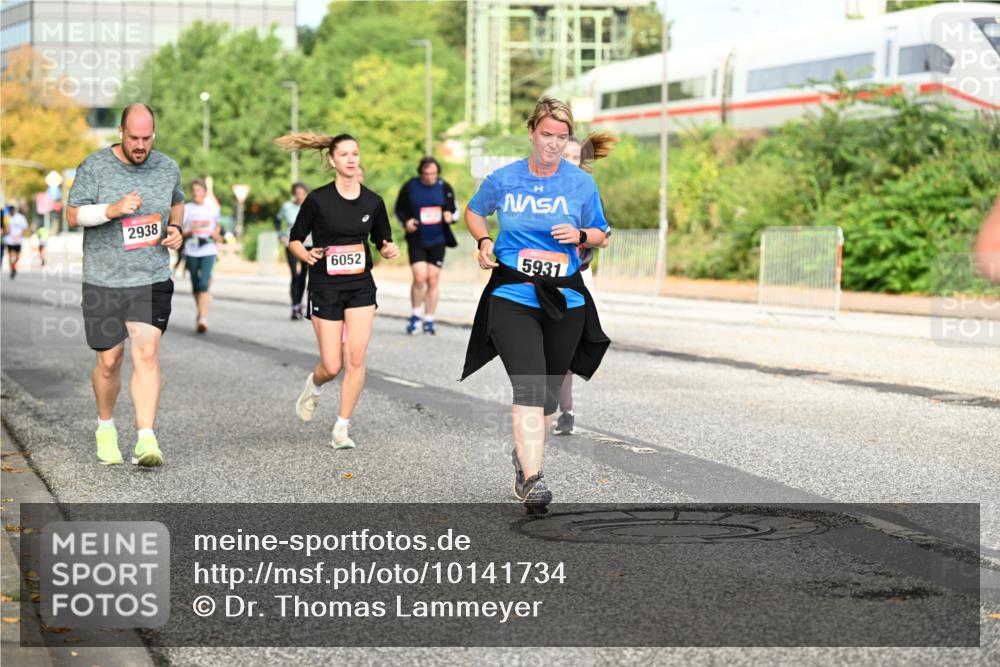 06.09.2026 - CURREX Alsterlauf Dr. Thomas Lammeyer http://msf.ph/oto/10141734 06.09.2026 10:10:50 Laufen 2938, 6052, 5931 meine-sportfotos.de