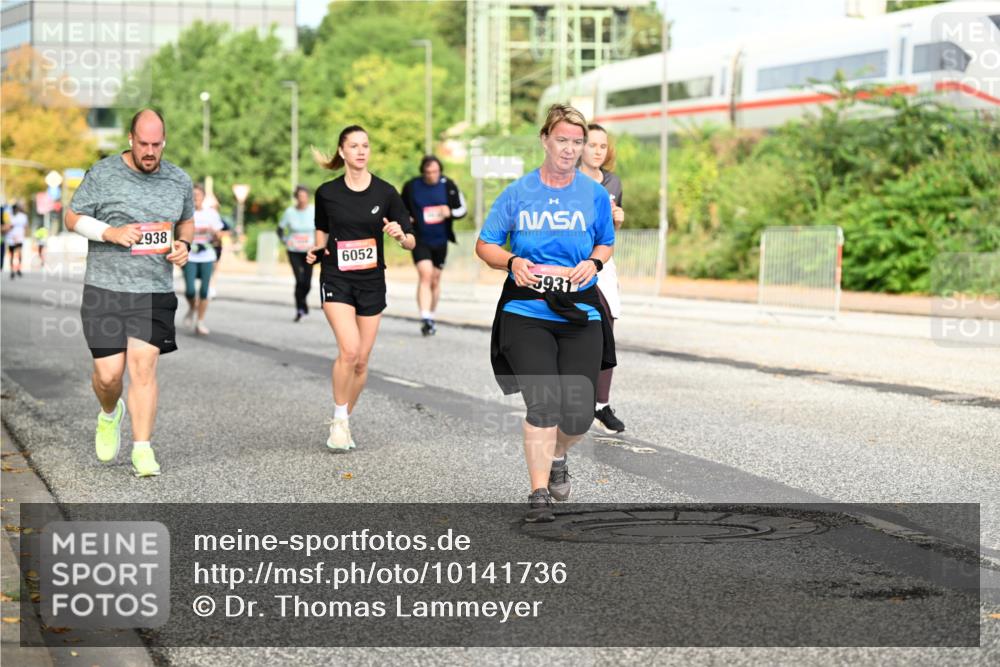 06.09.2026 - CURREX Alsterlauf Dr. Thomas Lammeyer http://msf.ph/oto/10141736 06.09.2026 10:10:50 Laufen 2938, 6052, 5931 meine-sportfotos.de