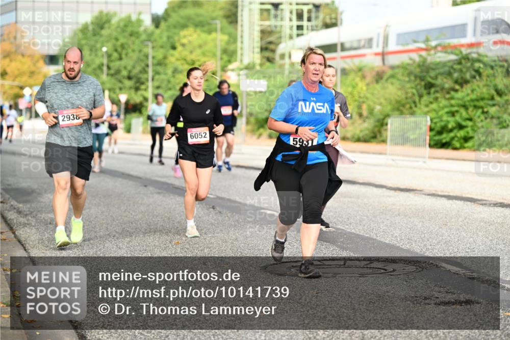 06.09.2026 - CURREX Alsterlauf Dr. Thomas Lammeyer http://msf.ph/oto/10141739 06.09.2026 10:10:50 Laufen 2938, 6052, 5931 meine-sportfotos.de