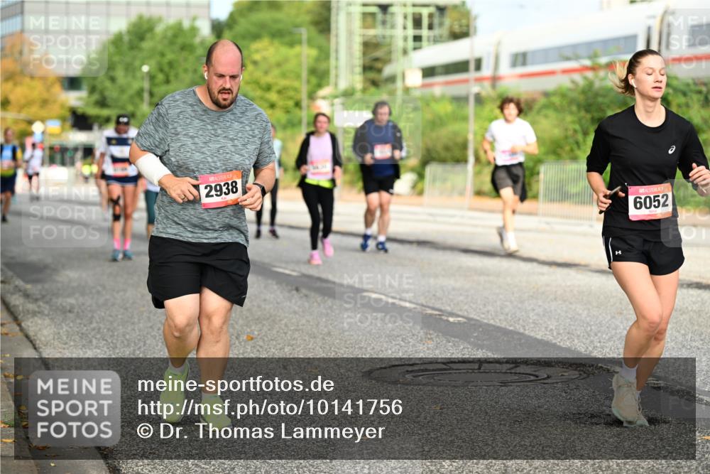 06.09.2026 - CURREX Alsterlauf Dr. Thomas Lammeyer http://msf.ph/oto/10141756 06.09.2026 10:10:52 Laufen 2938, 6052 meine-sportfotos.de
