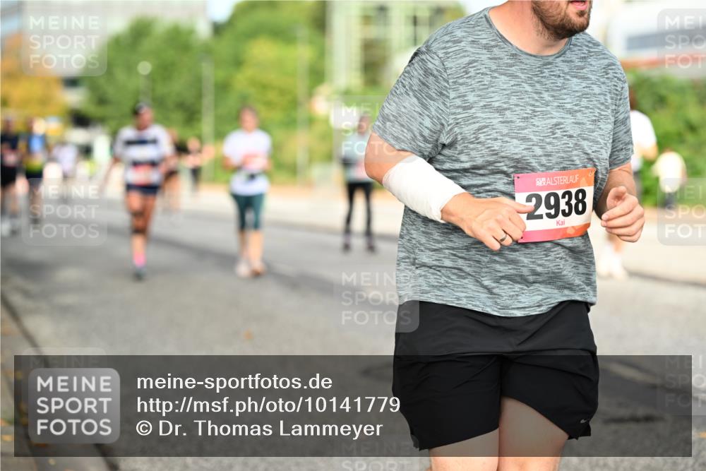 06.09.2026 - CURREX Alsterlauf Dr. Thomas Lammeyer http://msf.ph/oto/10141779 06.09.2026 10:10:54 Laufen 2938 meine-sportfotos.de
