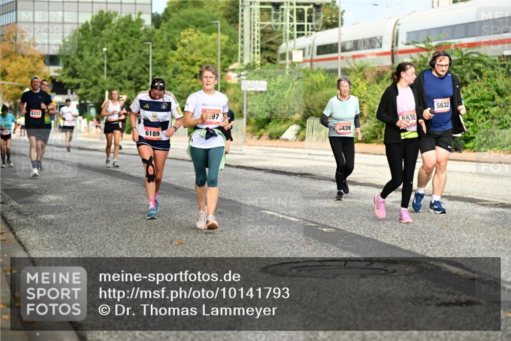 06.09.2026 - CURREX Alsterlauf Dr. Thomas Lammeyer http://msf.ph/oto/10141793 06.09.2026 10:10:56 Laufen 741, 6332, 6189, 97, 5632, 5630, 5439 meine-sportfotos.de