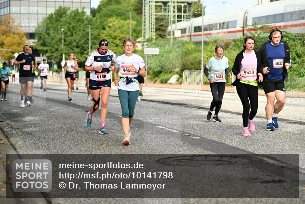 06.09.2026 - CURREX Alsterlauf Dr. Thomas Lammeyer http://msf.ph/oto/10141798 06.09.2026 10:10:57 Laufen 3741, 6332, 449, 6189, 5439, 5630, 5632 meine-sportfotos.de