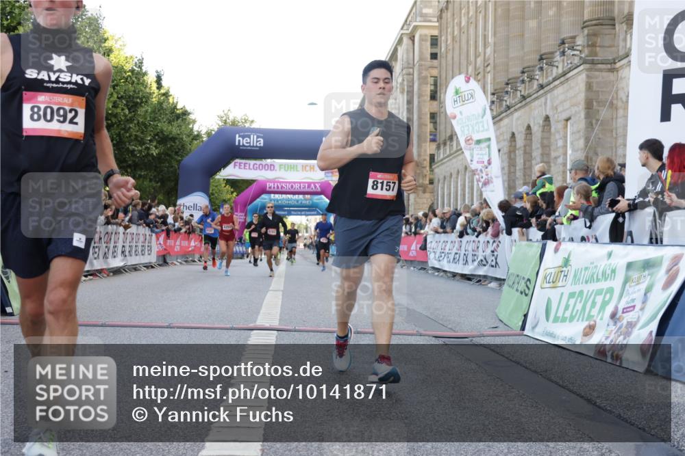 06.09.2026 - CURREX Alsterlauf Yannick Fuchs http://msf.ph/oto/10141871 06.09.2026 09:46:49 Ziel 2556, 3432, 3617, 4716, 4890, 6162, 6255, 8092, 8249 meine-sportfotos.de