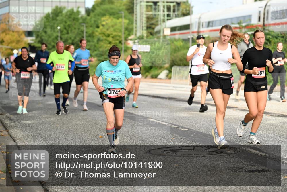 06.09.2026 - CURREX Alsterlauf Dr. Thomas Lammeyer http://msf.ph/oto/10141900 06.09.2026 10:11:07 Laufen 5457, 3234, 1342, 24, 2023, 5078, 374, 981 meine-sportfotos.de
