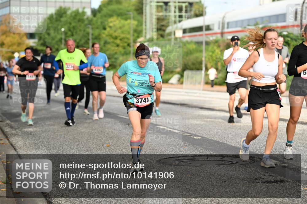 06.09.2026 - CURREX Alsterlauf Dr. Thomas Lammeyer http://msf.ph/oto/10141906 06.09.2026 10:11:07 Laufen 5457, 4362, 24, 2023, 3741, 50 meine-sportfotos.de