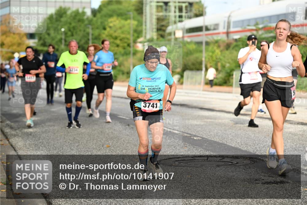 06.09.2026 - CURREX Alsterlauf Dr. Thomas Lammeyer http://msf.ph/oto/10141907 06.09.2026 10:11:08 Laufen 3234, 1342, 24, 2023, 3741, 5 meine-sportfotos.de