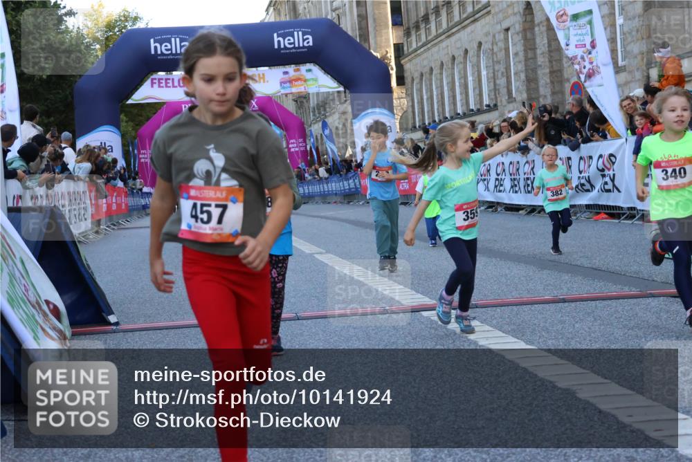 06.09.2026 - CURREX Alsterlauf Strokosch-Dieckow http://msf.ph/oto/10141924 06.09.2026 10:54:43 Ziel 212, 228, 229, 267, 328, 340, 345, 351, 359, 382, 457 meine-sportfotos.de