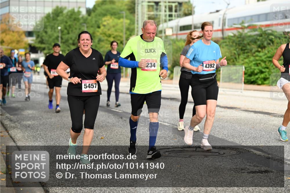 06.09.2026 - CURREX Alsterlauf Dr. Thomas Lammeyer http://msf.ph/oto/10141940 06.09.2026 10:11:11 Laufen 5457, 234, 4392 meine-sportfotos.de