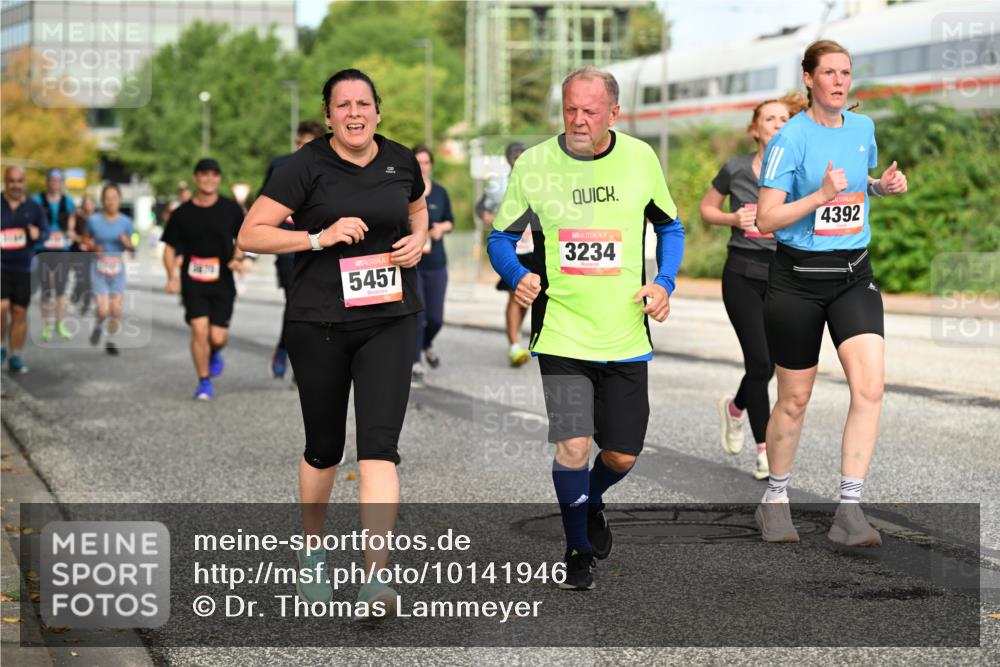 06.09.2026 - CURREX Alsterlauf Dr. Thomas Lammeyer http://msf.ph/oto/10141946 06.09.2026 10:11:11 Laufen 5457, 3234, 4392 meine-sportfotos.de