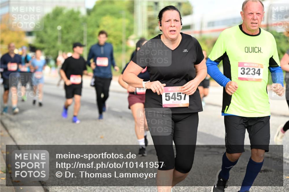 06.09.2026 - CURREX Alsterlauf Dr. Thomas Lammeyer http://msf.ph/oto/10141957 06.09.2026 10:11:13 Laufen 5457, 3234 meine-sportfotos.de