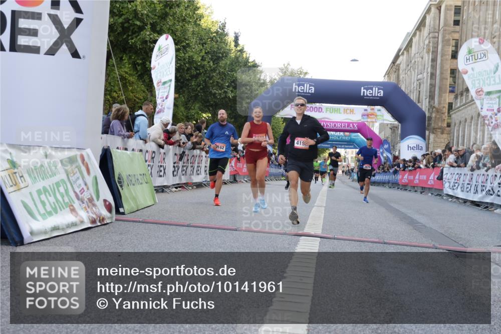 06.09.2026 - CURREX Alsterlauf Yannick Fuchs http://msf.ph/oto/10141961 06.09.2026 09:46:51 Ziel 3432, 3617, 3678, 4311, 4716, 4890, 5198, 5731, 6162, 6255, 8092, 8249 meine-sportfotos.de