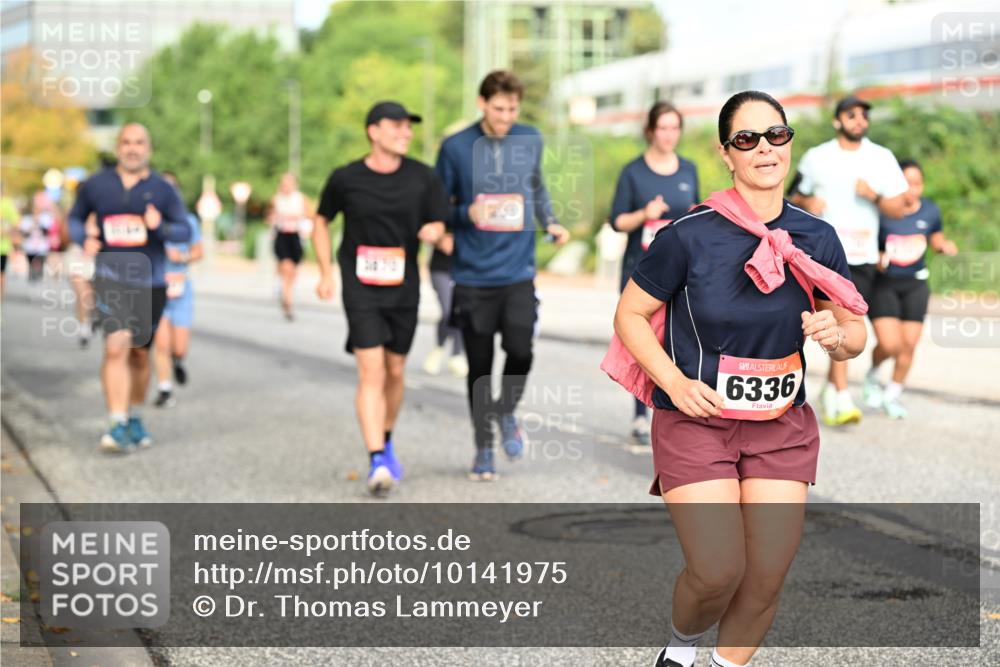 06.09.2026 - CURREX Alsterlauf Dr. Thomas Lammeyer http://msf.ph/oto/10141975 06.09.2026 10:11:14 Laufen 6336 meine-sportfotos.de