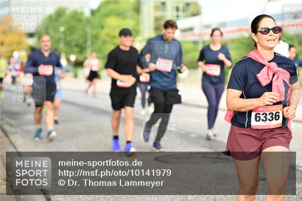 06.09.2026 - CURREX Alsterlauf Dr. Thomas Lammeyer http://msf.ph/oto/10141979 06.09.2026 10:11:15 Laufen 6336 meine-sportfotos.de
