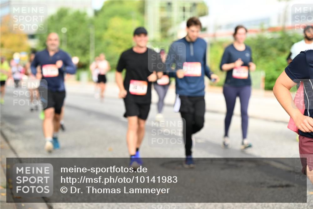 06.09.2026 - CURREX Alsterlauf Dr. Thomas Lammeyer http://msf.ph/oto/10141983 06.09.2026 10:11:15 Laufen  meine-sportfotos.de