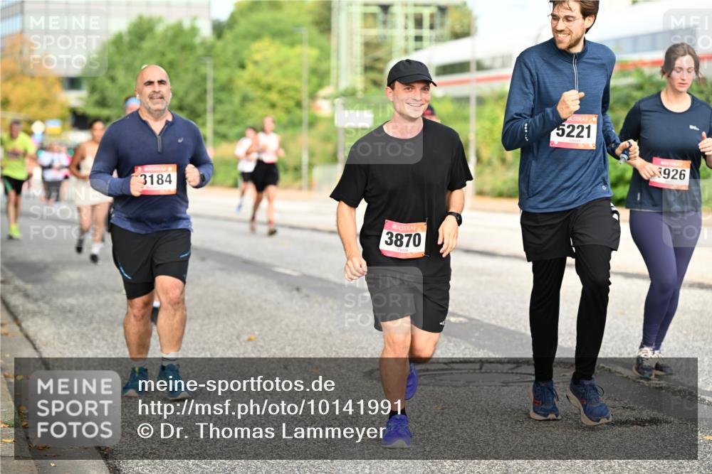 06.09.2026 - CURREX Alsterlauf Dr. Thomas Lammeyer http://msf.ph/oto/10141991 06.09.2026 10:11:16 Laufen 3184, 3870, 5221, 926 meine-sportfotos.de