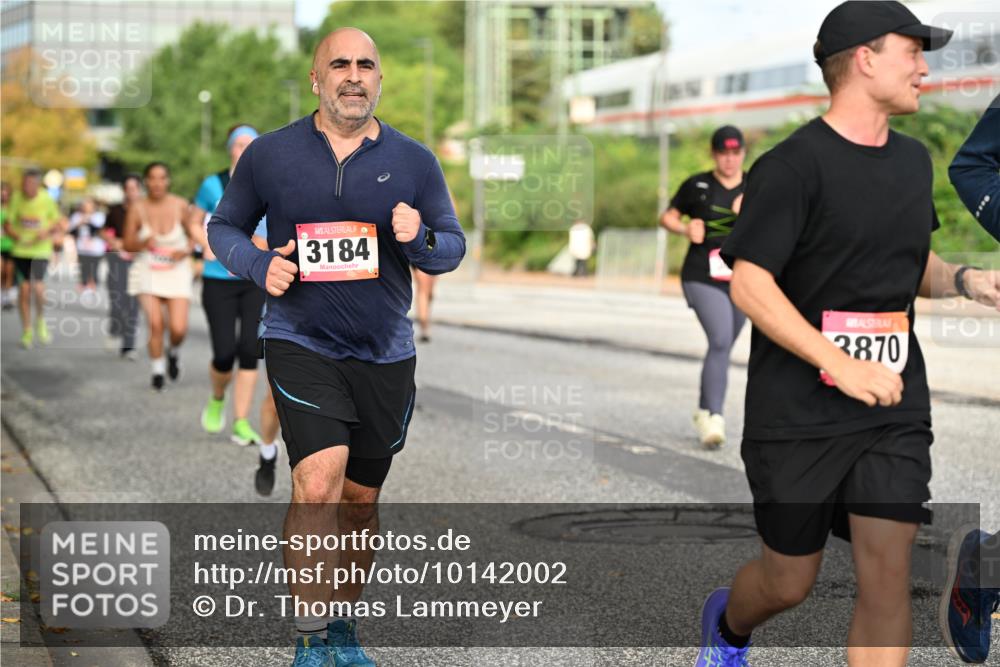 06.09.2026 - CURREX Alsterlauf Dr. Thomas Lammeyer http://msf.ph/oto/10142002 06.09.2026 10:11:17 Laufen 3184, 3870 meine-sportfotos.de