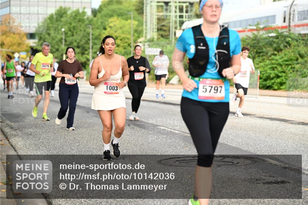06.09.2026 - CURREX Alsterlauf Dr. Thomas Lammeyer http://msf.ph/oto/10142036 06.09.2026 10:11:21 Laufen 3456, 1003, 2503, 5797, 589 meine-sportfotos.de
