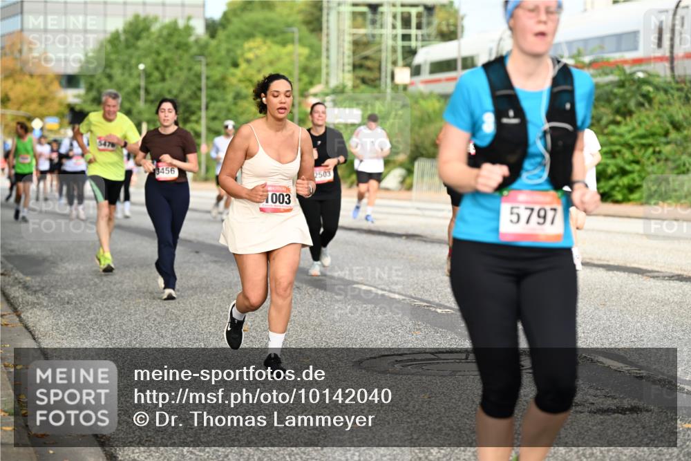 06.09.2026 - CURREX Alsterlauf Dr. Thomas Lammeyer http://msf.ph/oto/10142040 06.09.2026 10:11:21 Laufen 3456, 1003, 2503, 5797 meine-sportfotos.de
