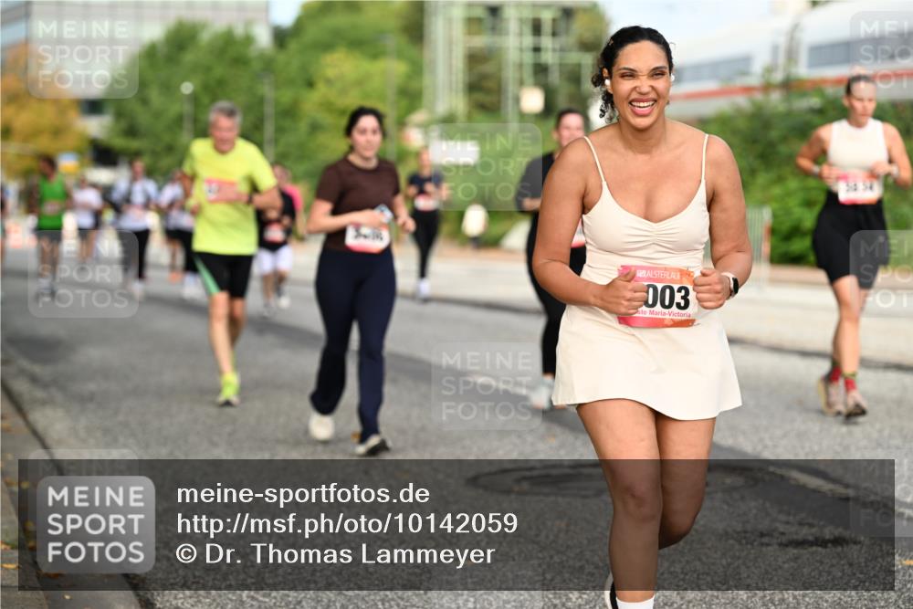 06.09.2026 - CURREX Alsterlauf Dr. Thomas Lammeyer http://msf.ph/oto/10142059 06.09.2026 10:11:23 Laufen 4, 003 meine-sportfotos.de