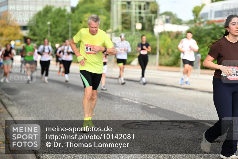 06.09.2026 - CURREX Alsterlauf Dr. Thomas Lammeyer http://msf.ph/oto/10142081 06.09.2026 10:11:25 Laufen 54 meine-sportfotos.de
