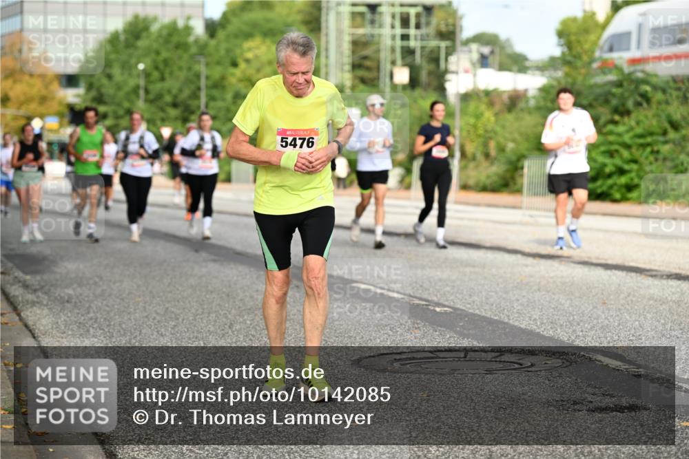 06.09.2026 - CURREX Alsterlauf Dr. Thomas Lammeyer http://msf.ph/oto/10142085 06.09.2026 10:11:26 Laufen 5476 meine-sportfotos.de