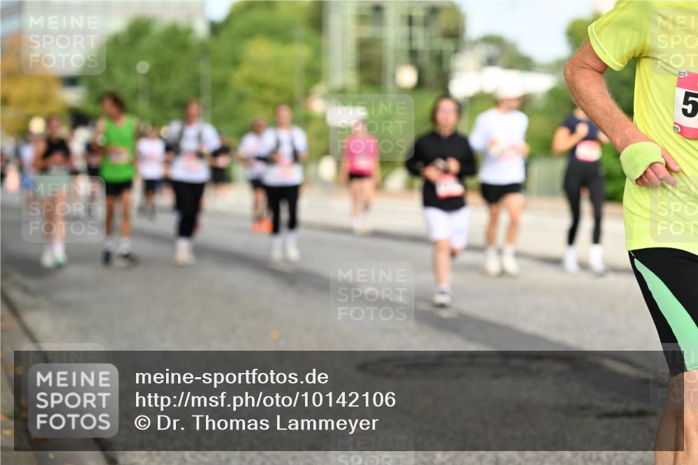 06.09.2026 - CURREX Alsterlauf Dr. Thomas Lammeyer http://msf.ph/oto/10142106 06.09.2026 10:11:28 Laufen 5 meine-sportfotos.de