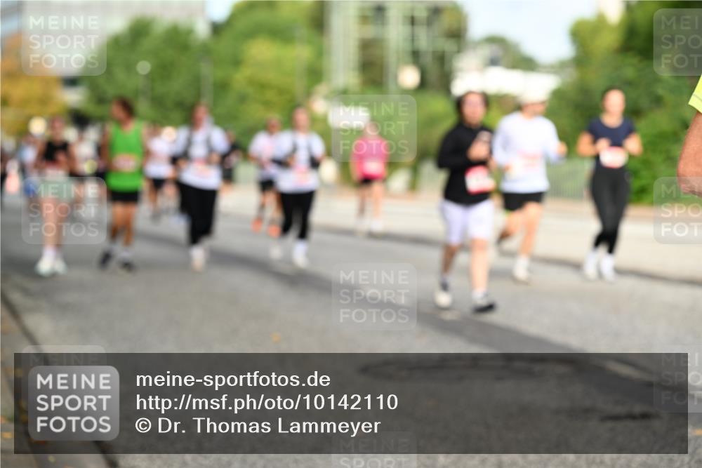 06.09.2026 - CURREX Alsterlauf Dr. Thomas Lammeyer http://msf.ph/oto/10142110 06.09.2026 10:11:28 Laufen  meine-sportfotos.de