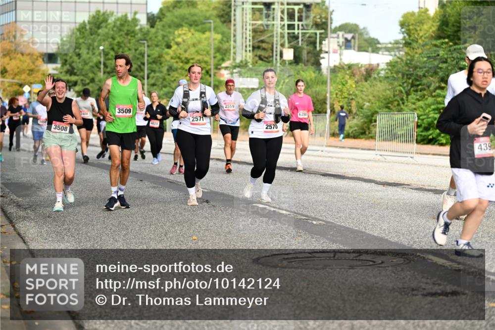06.09.2026 - CURREX Alsterlauf Dr. Thomas Lammeyer http://msf.ph/oto/10142124 06.09.2026 10:11:30 Laufen 3508, 1408, 3509, 4028, 2571, 2559, 2570, 6288, 439 meine-sportfotos.de