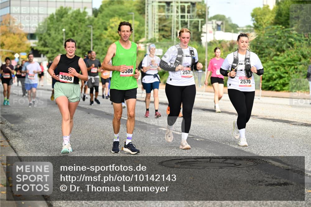 06.09.2026 - CURREX Alsterlauf Dr. Thomas Lammeyer http://msf.ph/oto/10142143 06.09.2026 10:11:32 Laufen 3508, 509, 558, 2571, 2570 meine-sportfotos.de