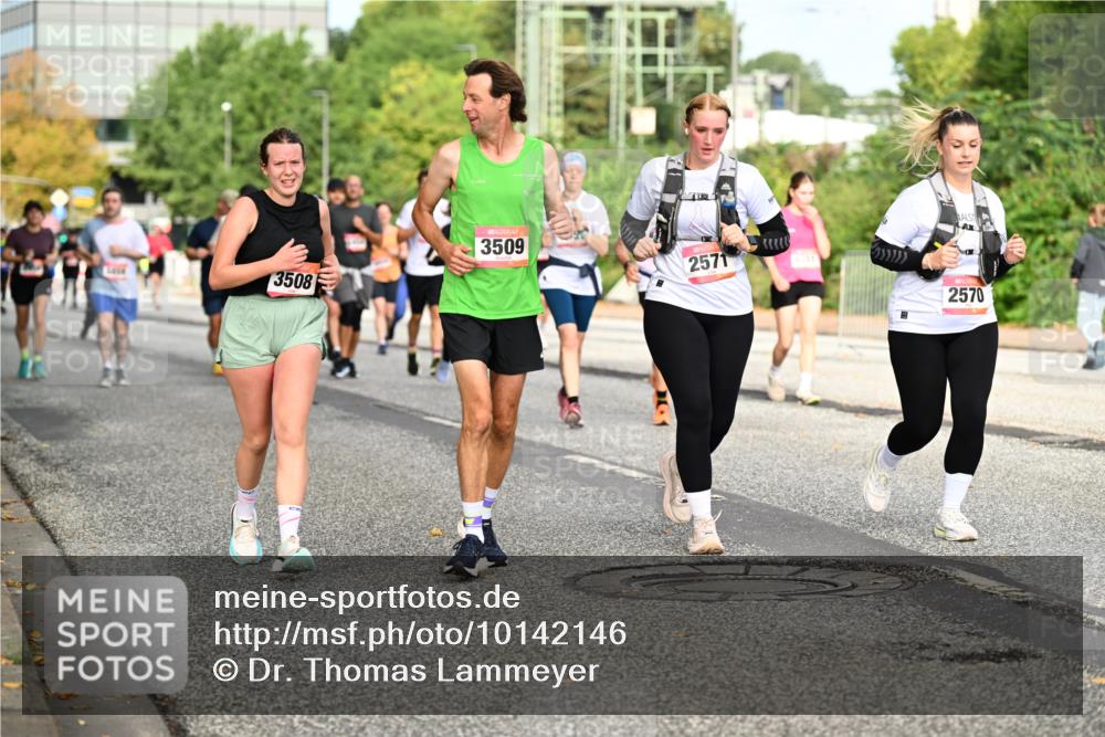 06.09.2026 - CURREX Alsterlauf Dr. Thomas Lammeyer http://msf.ph/oto/10142146 06.09.2026 10:11:32 Laufen 3508, 3509, 2571, 2570 meine-sportfotos.de