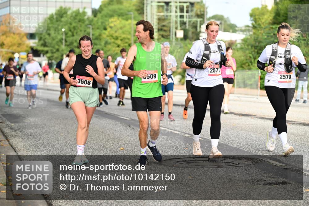 06.09.2026 - CURREX Alsterlauf Dr. Thomas Lammeyer http://msf.ph/oto/10142150 06.09.2026 10:11:32 Laufen 3508, 3509, 2571, 2570 meine-sportfotos.de