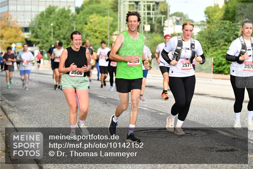 06.09.2026 - CURREX Alsterlauf Dr. Thomas Lammeyer http://msf.ph/oto/10142152 06.09.2026 10:11:33 Laufen 3508, 4829, 2571, 2570 meine-sportfotos.de