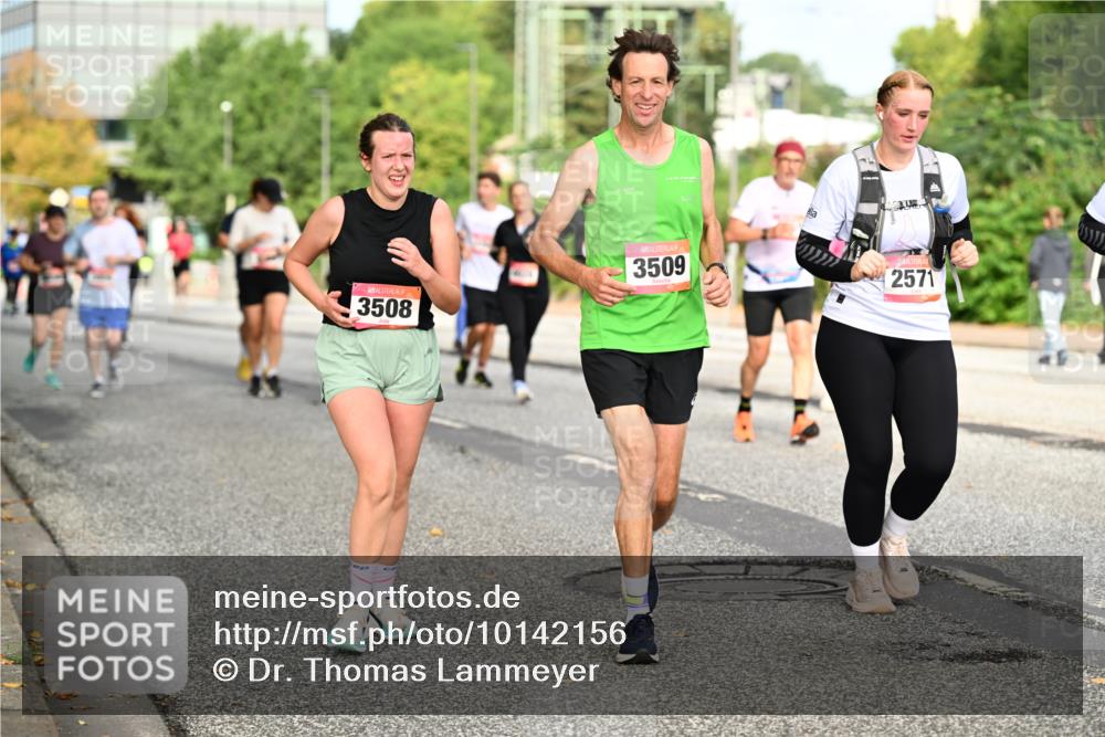 06.09.2026 - CURREX Alsterlauf Dr. Thomas Lammeyer http://msf.ph/oto/10142156 06.09.2026 10:11:33 Laufen 3508, 3509, 2571 meine-sportfotos.de